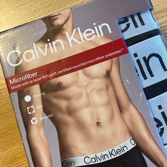 Calvin Klein Microfiber Boxer Briefs Classic Fit 4-Pack Mens Medium M Black NEW - Picture 2 of 7